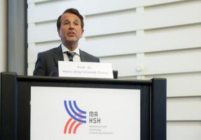 Begrüßung Prof. Dr. Hans-Jörg Schmidt-Trenz